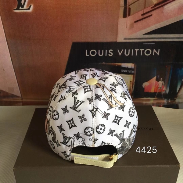 ブランド帽子側面デザイン